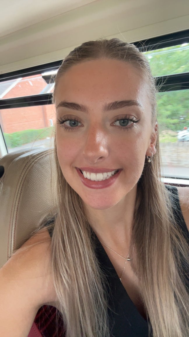 I’m a 22 year old female looking to move to... Main Photo