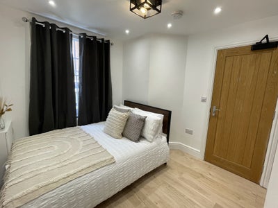 Double En-Suite Room in Banbury - inc All Bills Main Photo