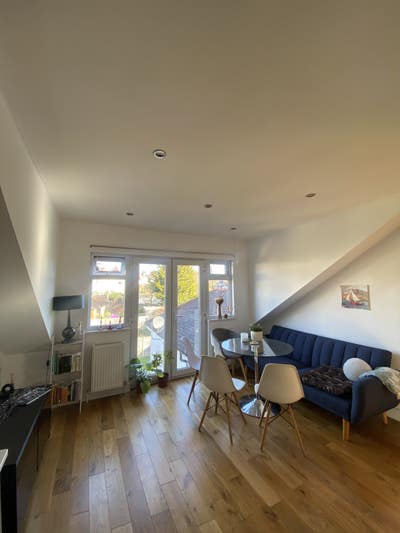 Double room in lovely flat in Hendon Main Photo