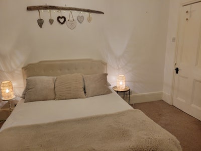 Double room with ensuite shower Main Photo