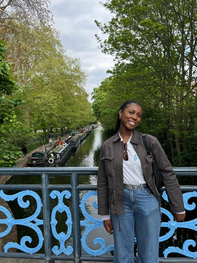 Professional looking to buddy up  Main Photo