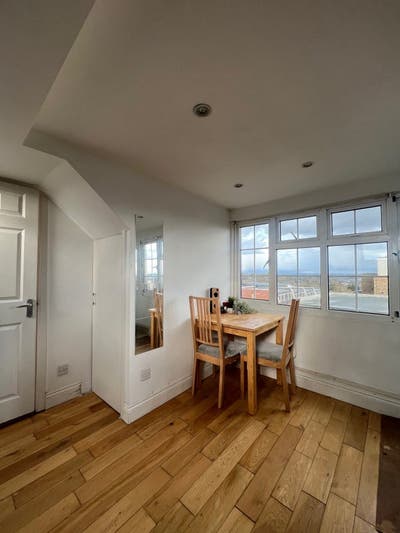 ✨ Sleek & Modern Studio | High Barnet EN5 🏠 Main Photo