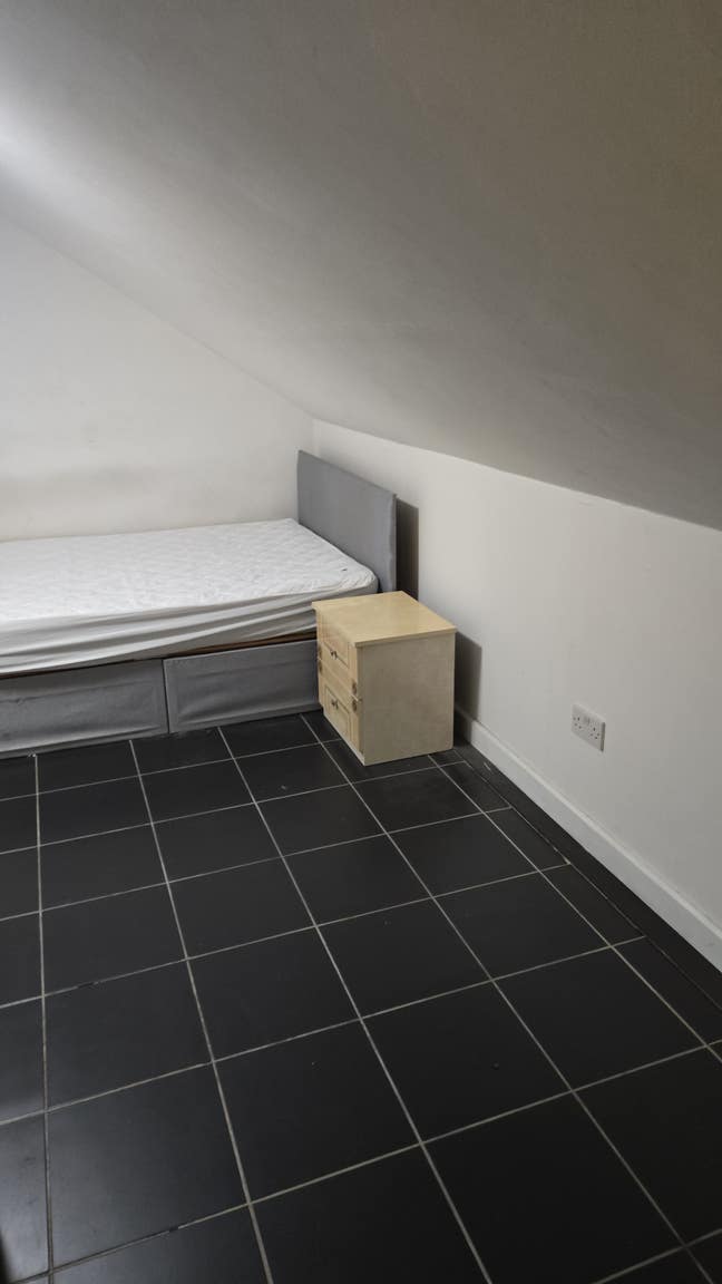 1 double room available in Croydon Main Photo