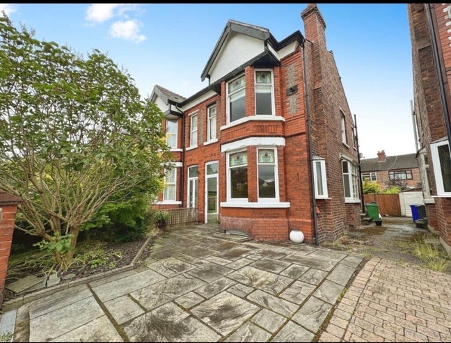 Third housemate required in Chorlton/Whalley Range Main Photo