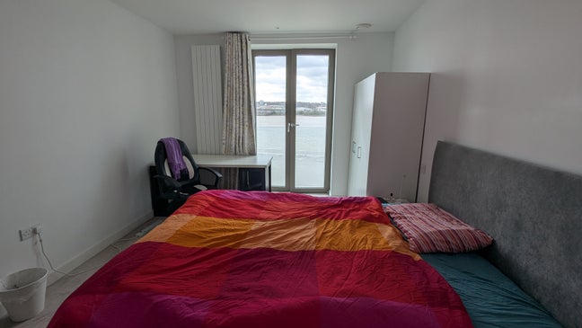 Thames facing double En-suite Room  Main Photo