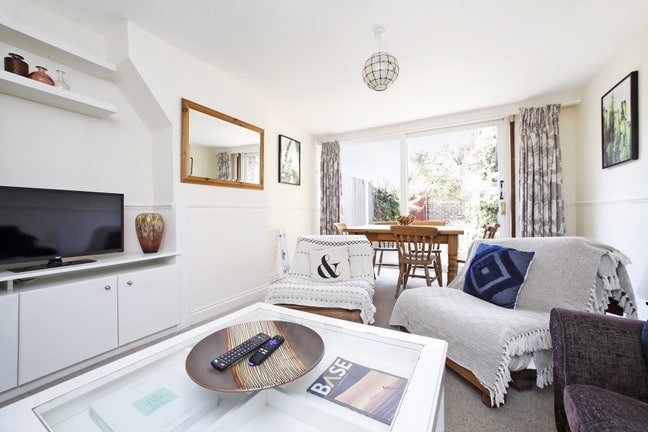 Whole 3 Bed House for &pound;1,400 pcm Zone 1 Main Photo