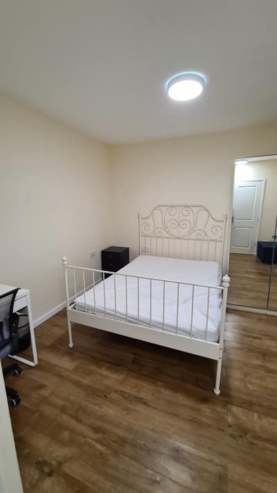 Hoddesdon Double Room + Ensuite (Bills Incl.) Main Photo