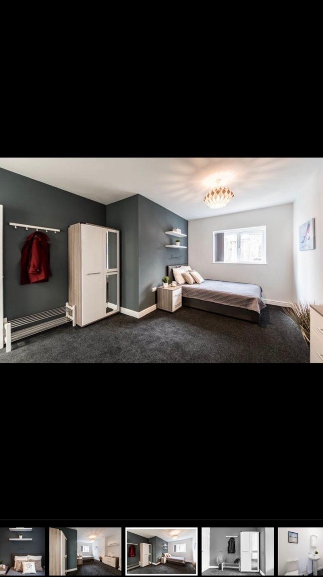 Spacious Double Room in Manchester- Great Location Main Photo