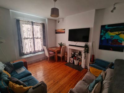 Double Room, Zone 2 - In a relaxed, sociable flat Main Photo