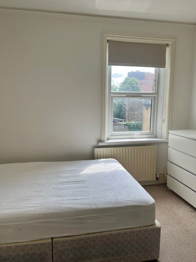 Cozy Large Double Bedroom in West Ealing Main Photo
