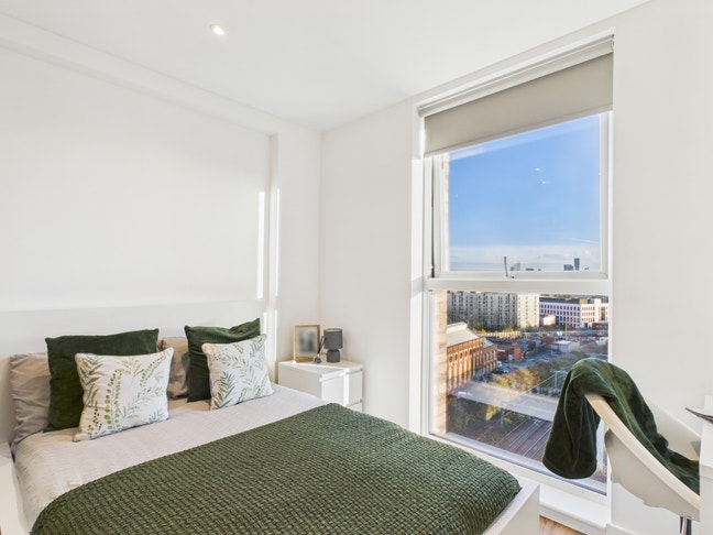 Studio Flat at X1 Cheltenham Place Main Photo