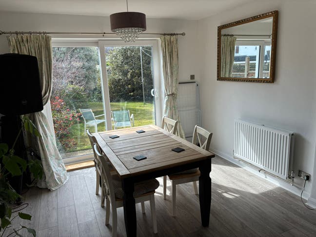 Double Room Available in Drayton Main Photo