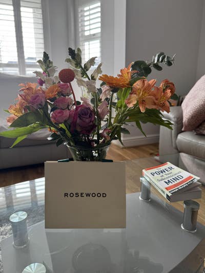 Bedroom bedroom in beautiful modern flat in Bromle Main Photo