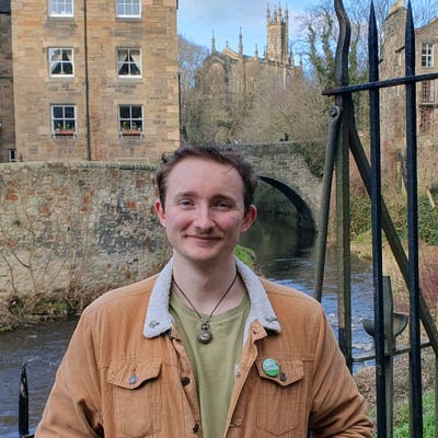 Looking to move on 12th April Main Photo