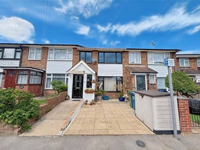 Room Rental – Stunning Property Available Main Photo