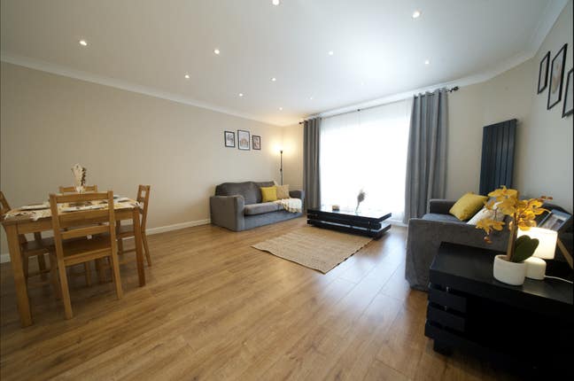 ✨ DOUBLE | XL Living Area | Custom House - &pound;900pcm Main Photo