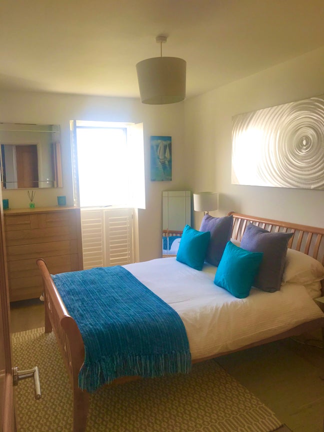 Beachfront. Dbl bedroom.  Bathroom.  Main Photo