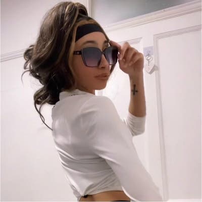 19 year old Female seeks a double room Main Photo