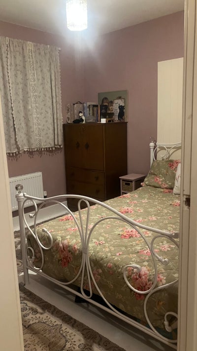 Double Room with Private Bathroom Main Photo