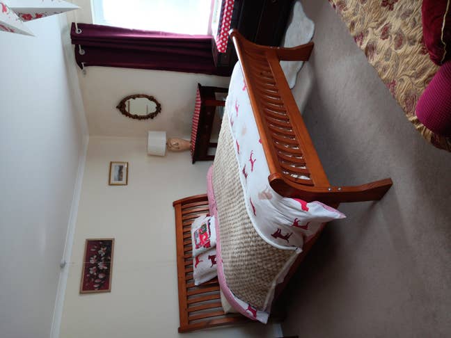 Large fully furnished room to let Main Photo