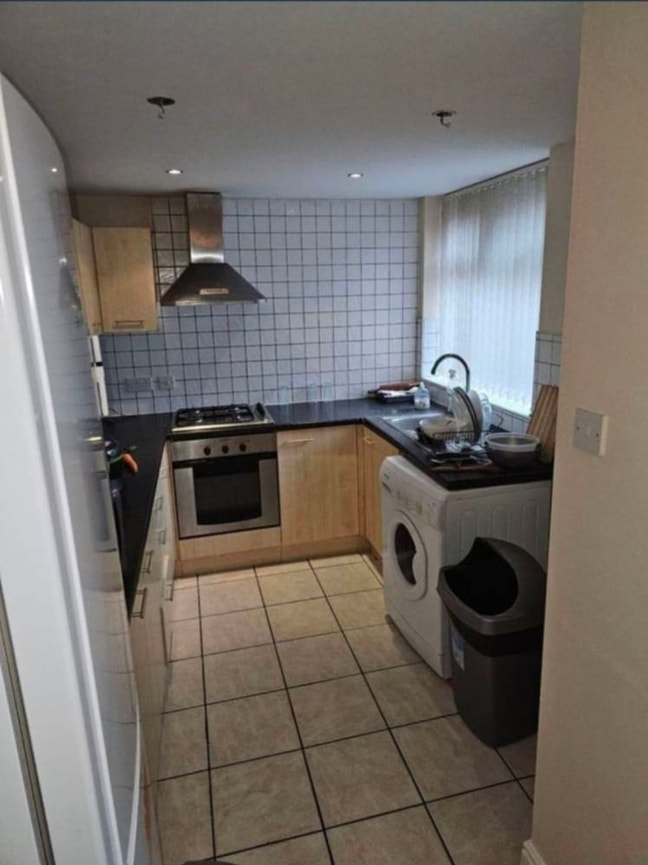 Double Room to Let in Rusholme Main Photo