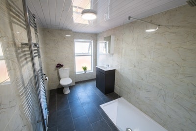 Luxurious Double Room Ensuite Main Photo