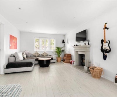 Beautiful Double Room | Forest Views | Ottoman Bed Main Photo