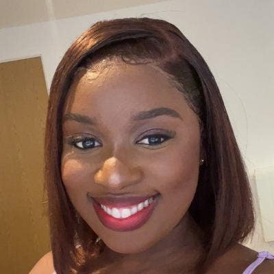 Ensuite room required - June Main Photo