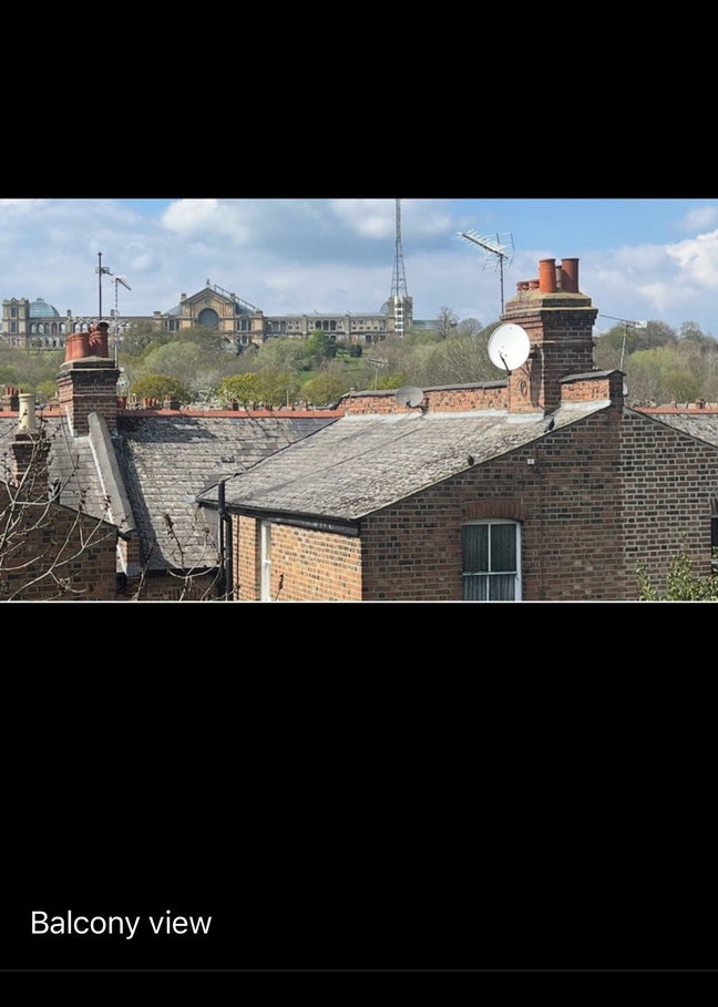 Double Room In Great Location  Main Photo