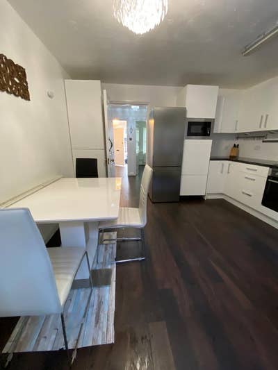 Lovely  Room with Bills From &pound;700 Main Photo