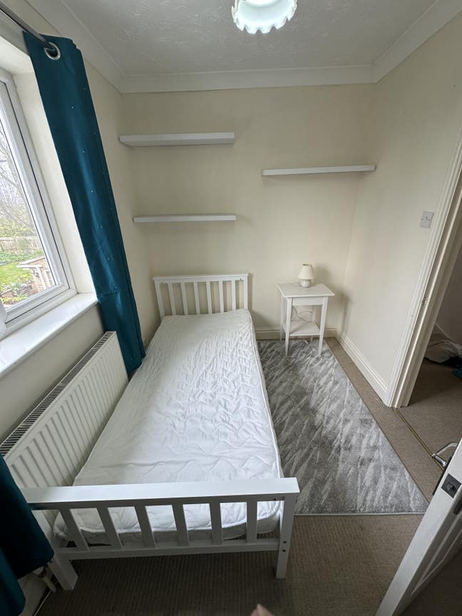 Single room Main Photo