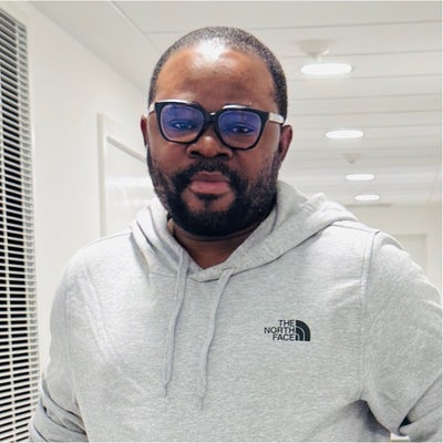 Professional Male seeks a single or double room Main Photo