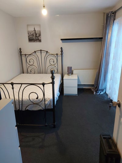 Double room, close to town centre Main Photo