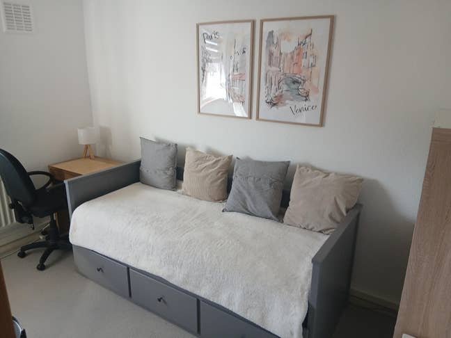 Double room to rent  in  Tadworth near Epsom Main Photo