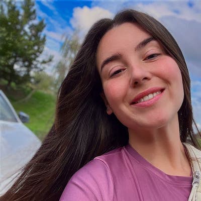 Quiet, tidy female looking for a room in Reading Main Photo