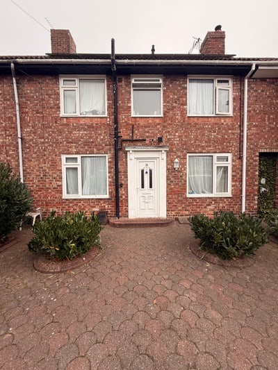 Summer rental with 430&pound;/a month  Main Photo