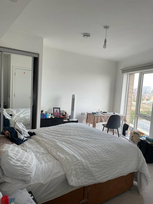 E16 Fully Furnished Room Available Main Photo