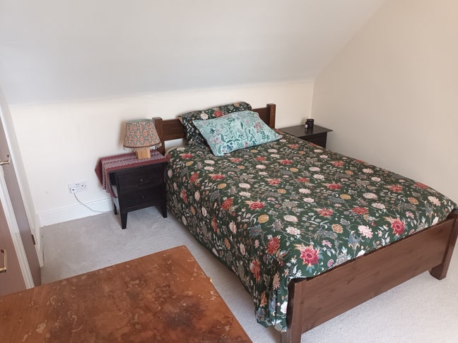 Double room w. own separate bathroom Main Photo