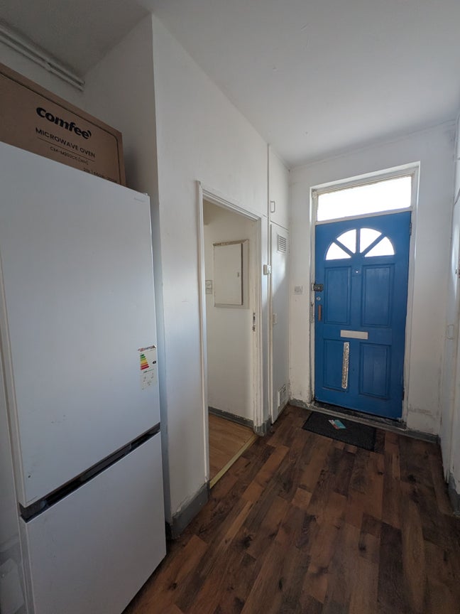 All Bills Included-Furnished-Near Hoxton Station Main Photo