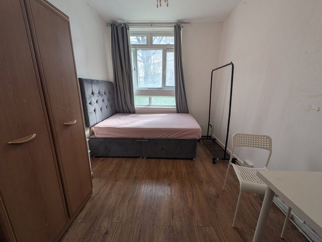All Bills Included-Furnished-Near Hoxton Station Main Photo