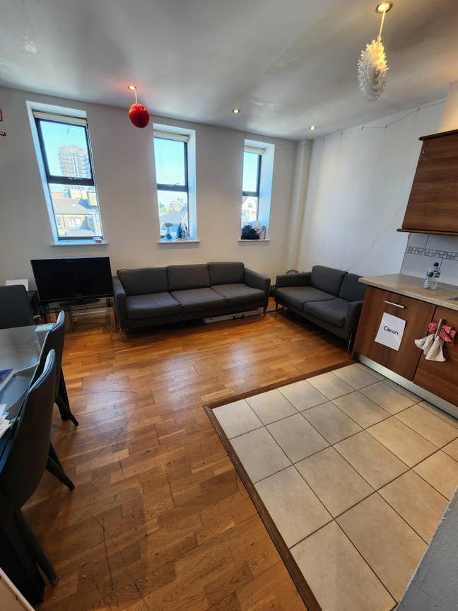 Double Room Available in Whitechapel flat share Main Photo