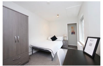 ✨ Modern En-Suite Room with Bills Included – York  Main Photo