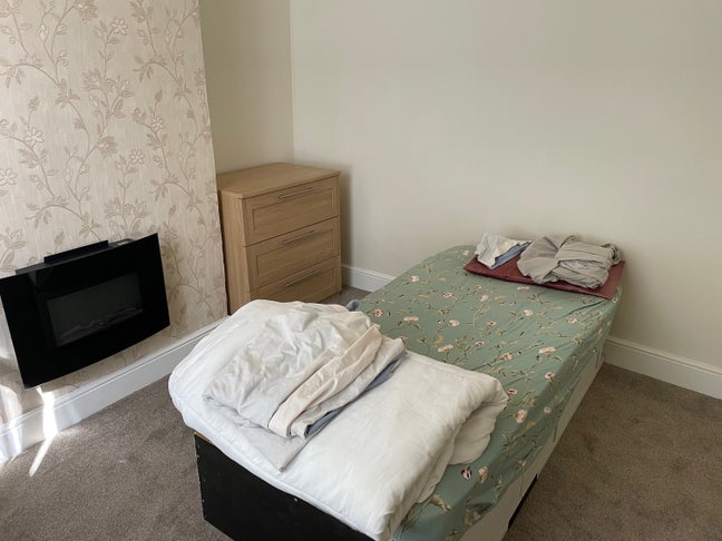 Available room for short term  Main Photo