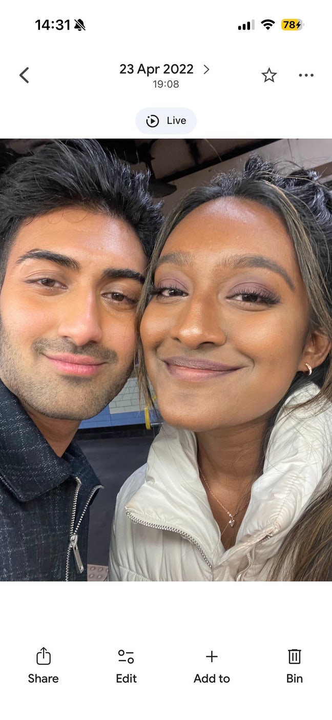 2 Professionals (M 27, F 28) Main Photo