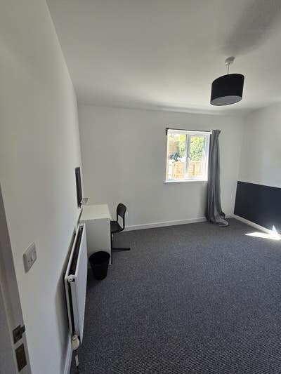 Furnished Big Double Rooms - Brand New - Bills Inc Main Photo