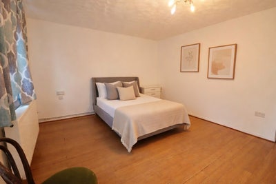 Prime Location! Massive Rooms+Private Balcony Main Photo