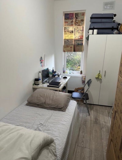 Large Single Room- Near Leyton Station Main Photo