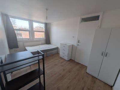Close to Station-All Bills/Wifi Included-Furnished Main Photo