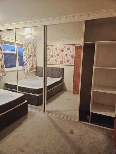 Two double bedroom room for rent  Main Photo