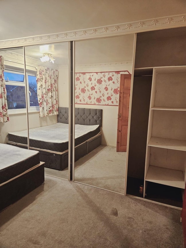 Two double bedroom room for rent  Main Photo